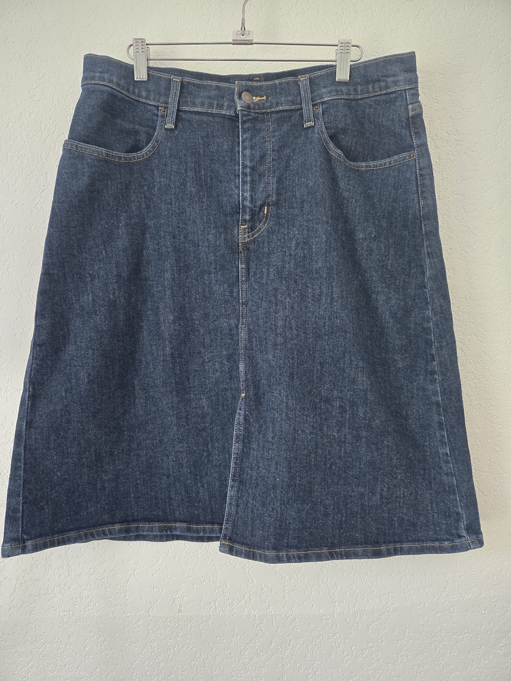 Levi's Dark Blue Denim A-Line Skirt 31" Waist